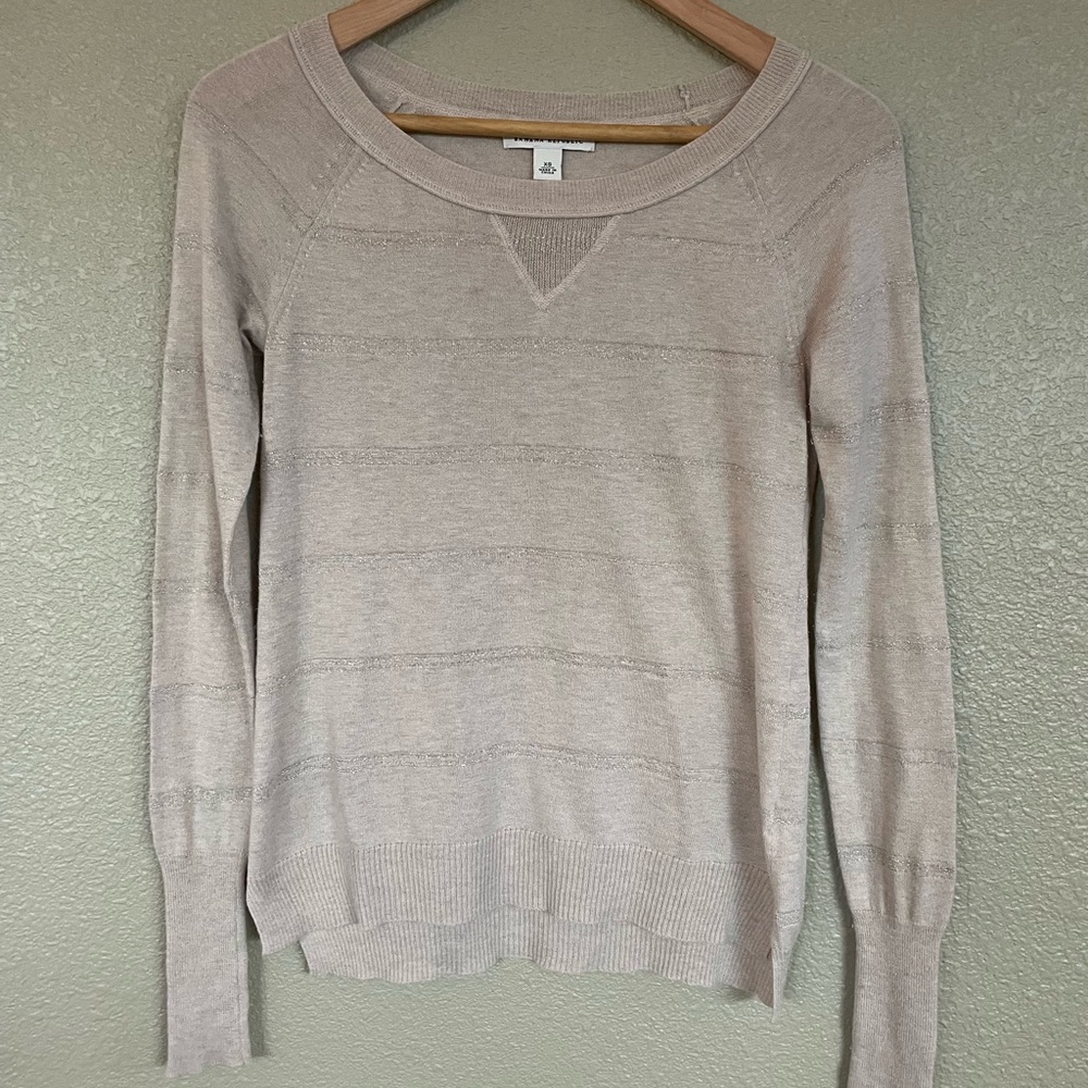 Light weight pullover with gold horizontal details.